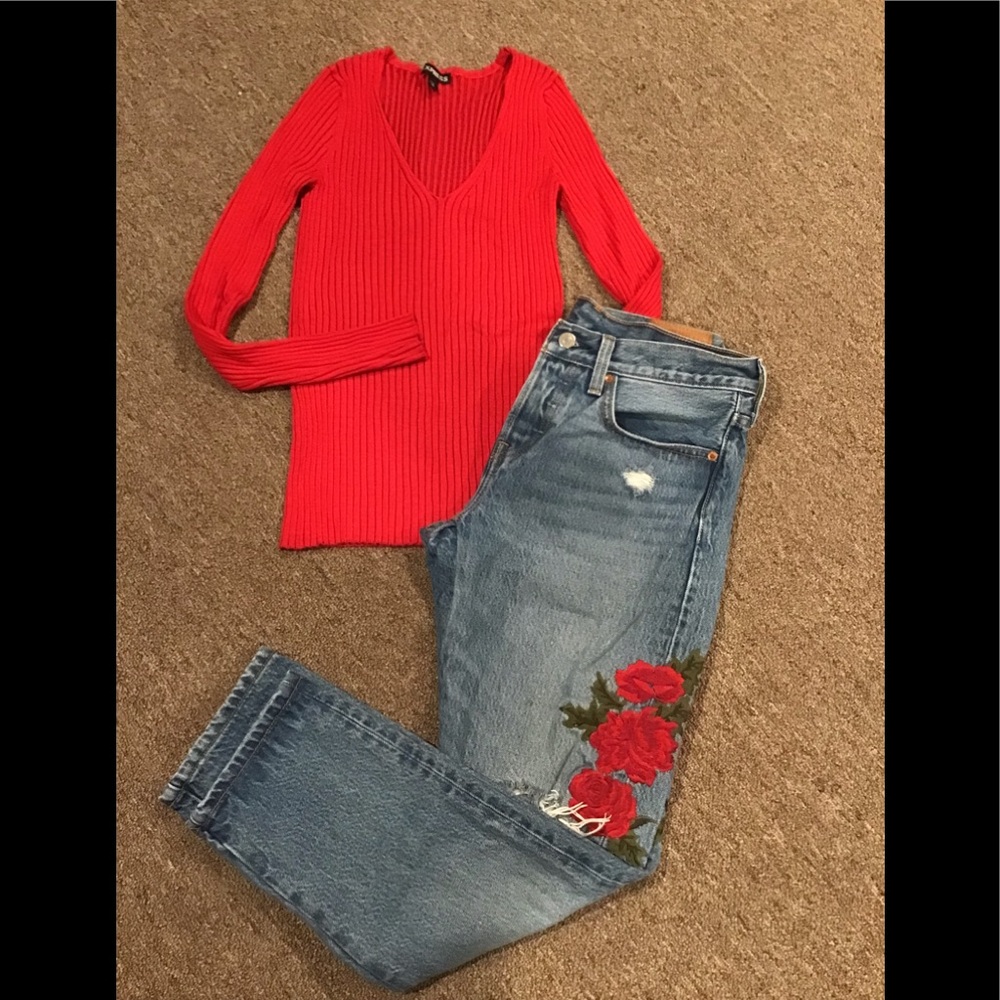 Levi’s 501 T ButtonFly  Cropped Tapered Leg with Embroidered Roses